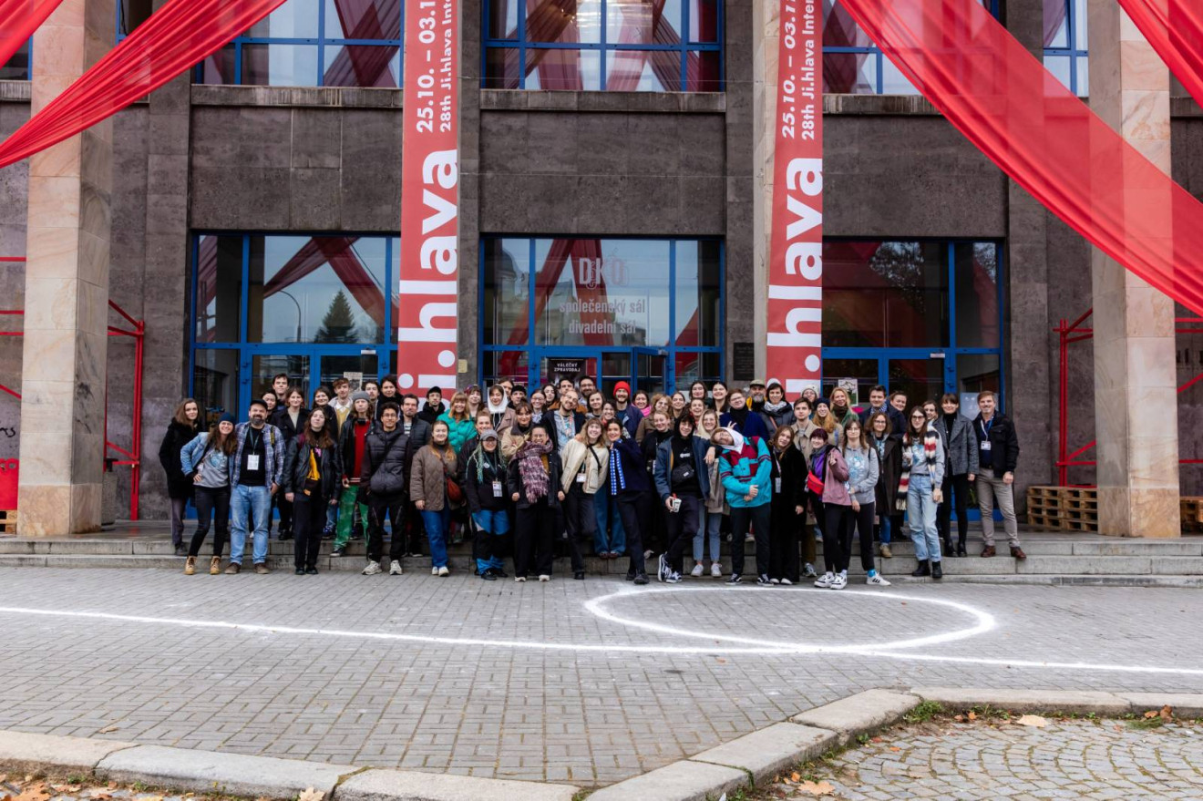 Kliknutím zvětšíte Ji.hlava International Documentary Film Festival