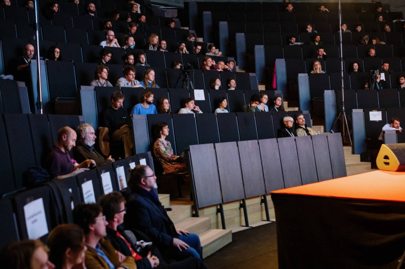Kliknutím zvětšíte Ji.hlava New Visions Forum: Europe