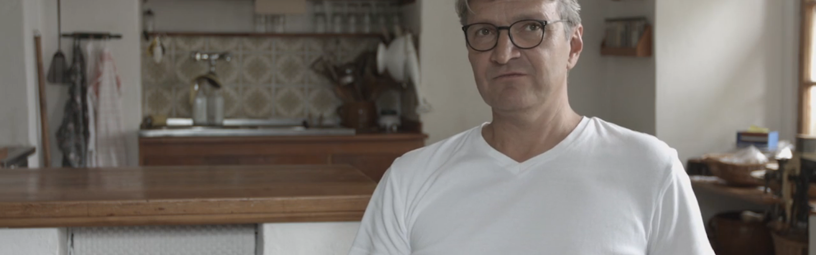 Czech Commercial: The Rise of Capitalism