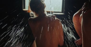SMOKE SAUNA SISTERHOOD