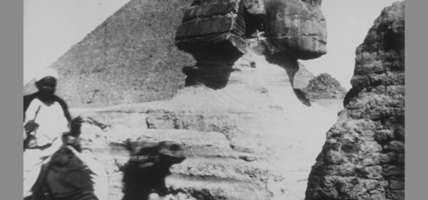Les pyramides (vue générale)