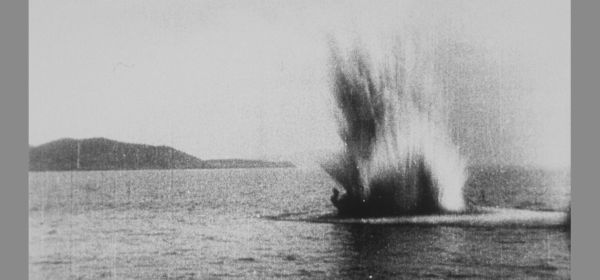 Explosion en mer