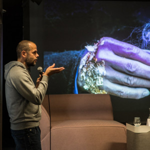 Kliknutím zvětšíte ARTIFICIAL INTELLIGENCE AND THE TRANSFORMATION OF HUMANITY