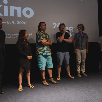 Kliknutím zvětšíte Jak Bůh hledal Karla, dir.: Vít Klusák, Filip Remunda