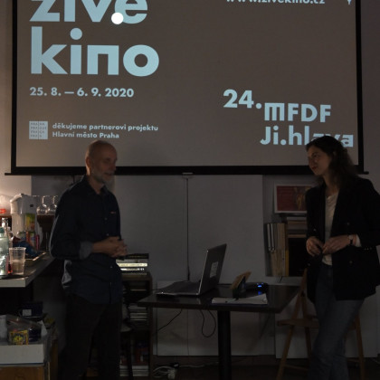 Kliknutím zvětšíte Pouť Krkonošská, dir.: Karel Čtveráček