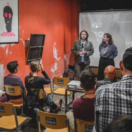 Kliknutím zvětšíte Příběhy červených trenýrek, dir.: Petra Nesvačilová