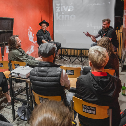 Kliknutím zvětšíte Příběhy červených trenýrek, dir.: Petra Nesvačilová