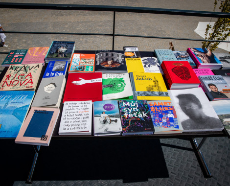 Kliknutím zvětšíte