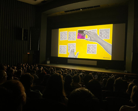 Kliknutím zvětšíte