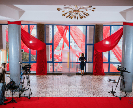 Kliknutím zvětšíte