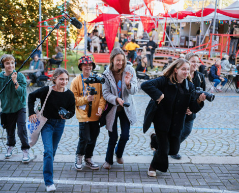 Kliknutím zvětšíte