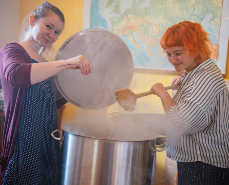 Kliknutím zvětšíte