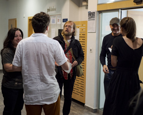 Kliknutím zvětšíte