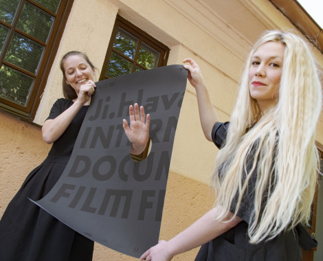 Kliknutím zvětšíte