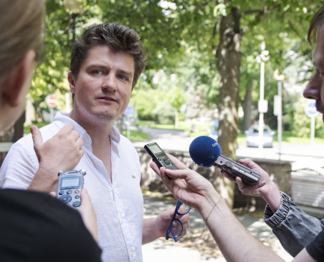 Kliknutím zvětšíte