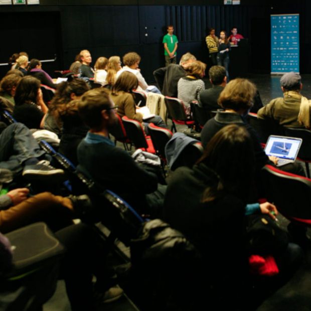 <b>Festival Identity 2012</b>